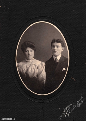 Mejer Lis (born in 1885 in Drobin; cousin of Hugra Maleńka; heemigrated to the United States in 1904) with his wife Dora, Boston, ca. 1910.